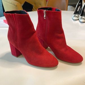 Halogen Red booties
